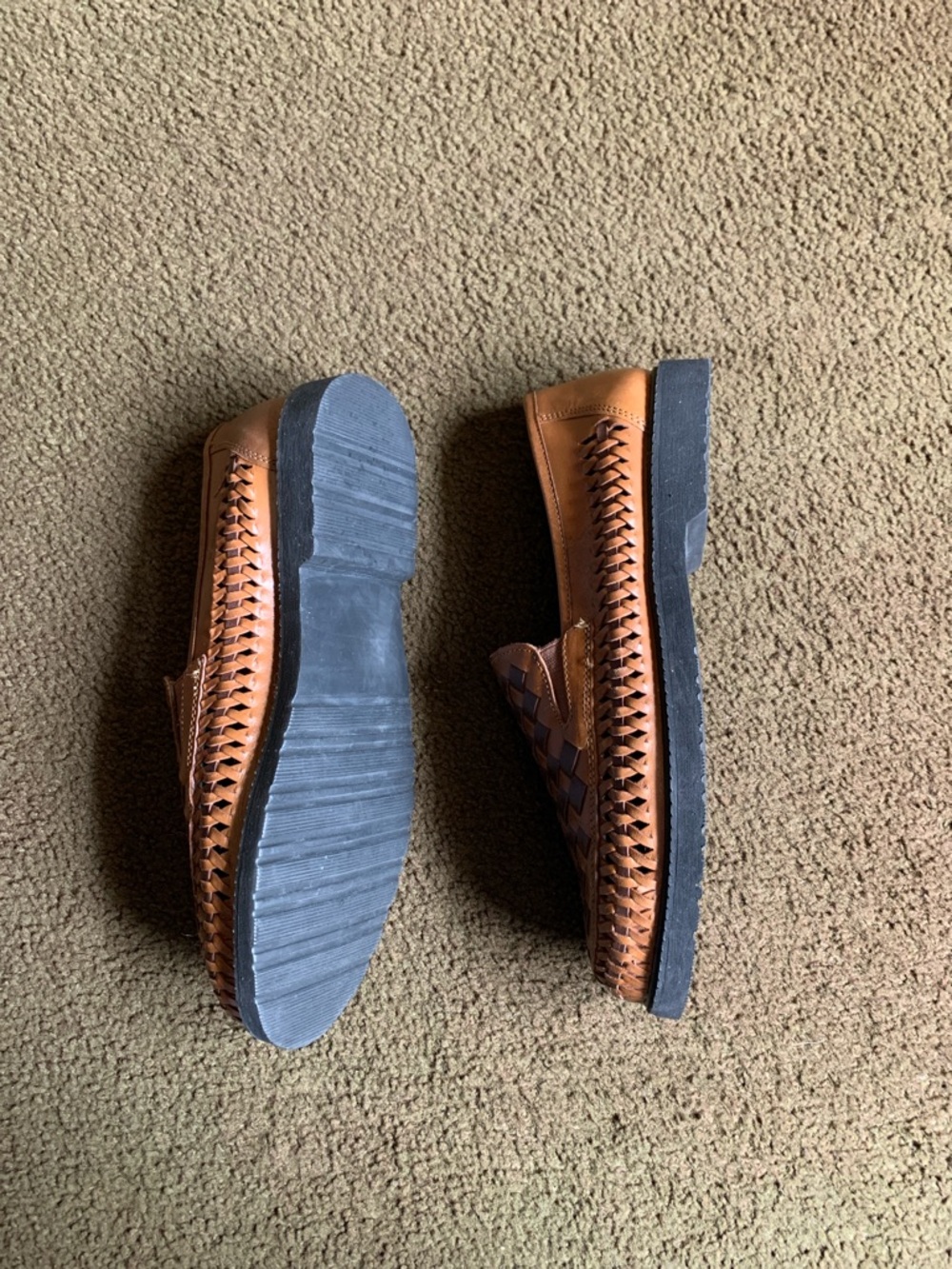 Stag Hill Size 9 Men’s Woven Slip-On Loafers in Tan - Picture 2 of 8